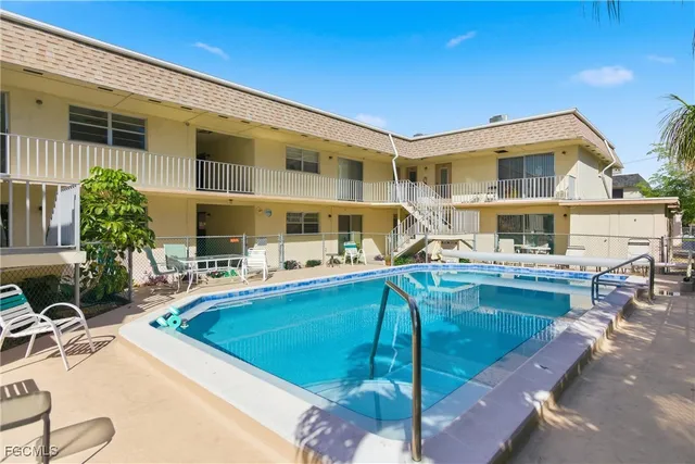 $119,000 | 4931 Vincennes Court, Unit 4, Cape Coral, FL 33904