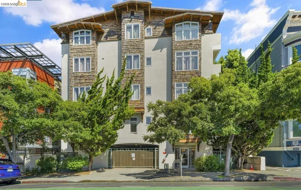 $749,000 | 2029 Channing Way, Unit 3D, Berkeley, CA 94704