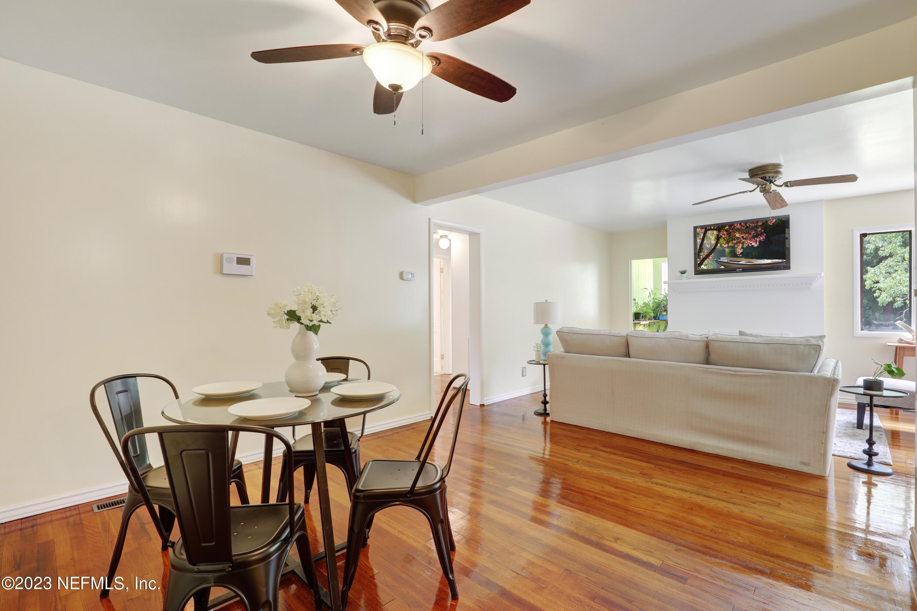 5243 Birkenhead Road Jacksonville, FL 32210 - Photo 13 of 49 11. Breakfast Nook