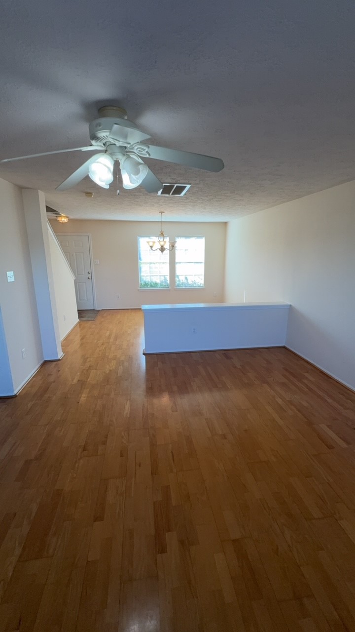 6014 Pinacle Point Houston, TX 77085 - Photo 9 of 27 a view of an empty room and window