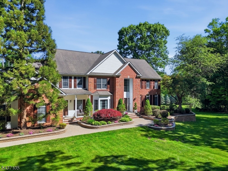 13 Hunters Trail Chester, NJ 07930 - Photo 4 of 50