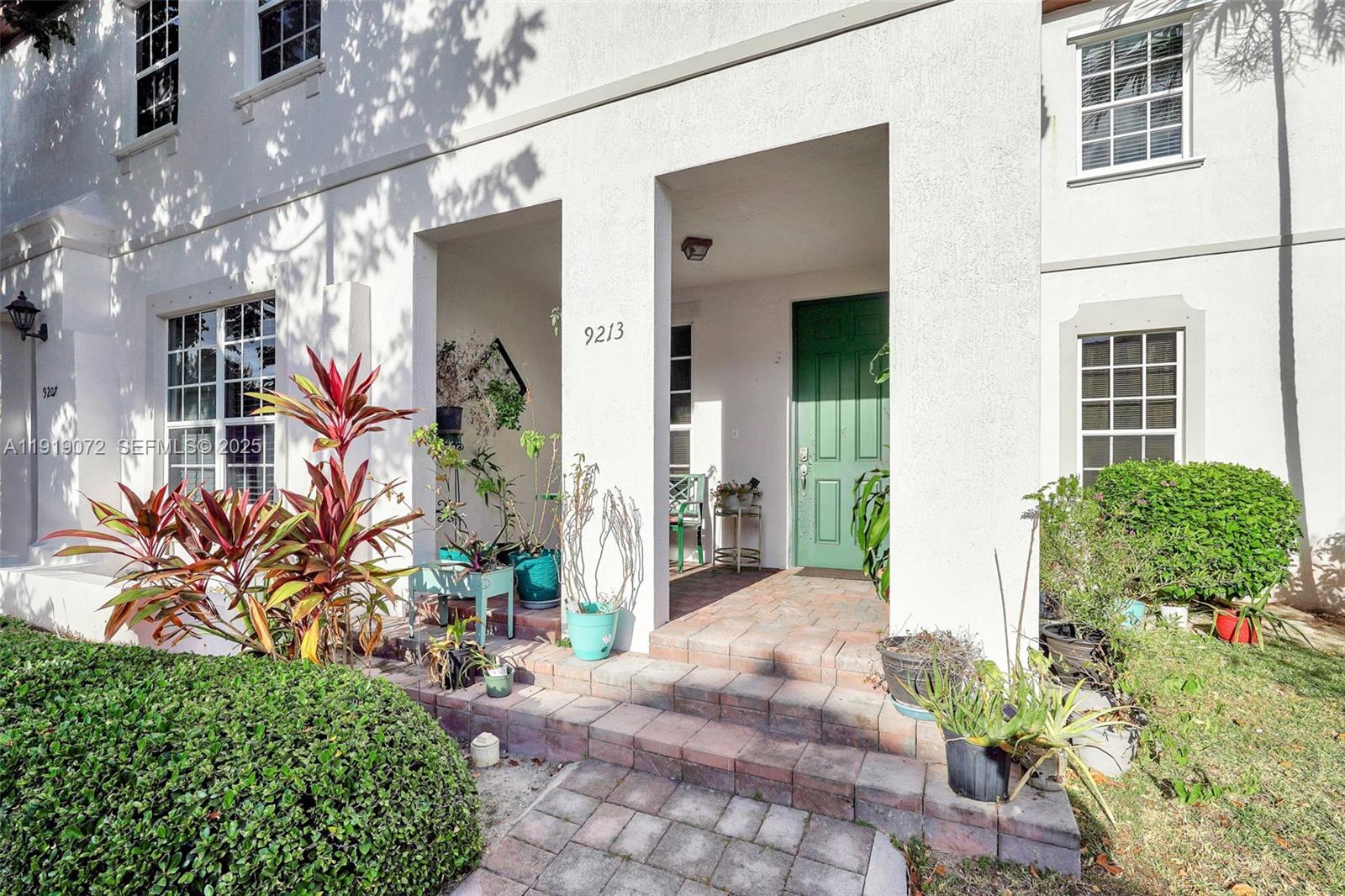 9213 Southwest 170th Avenue Miami, FL 33196 - Photo 14 of 82