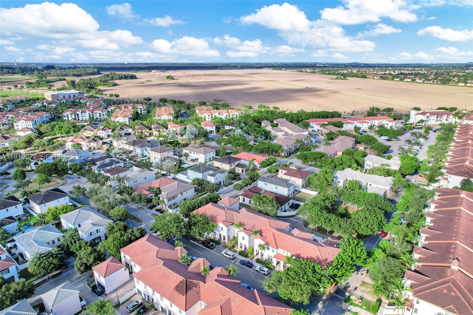 9213 Southwest 170th Avenue Miami, FL 33196 - Photo 28 of 82