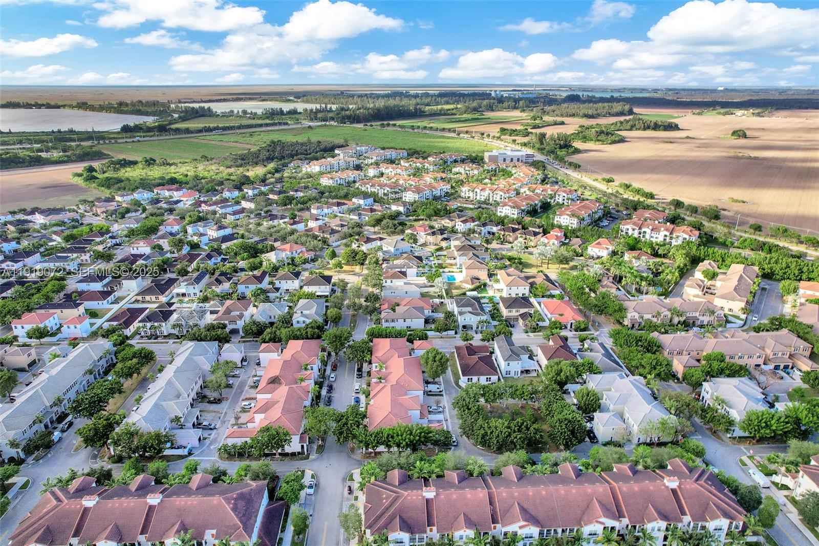 9213 Southwest 170th Avenue Miami, FL 33196 - Photo 30 of 82