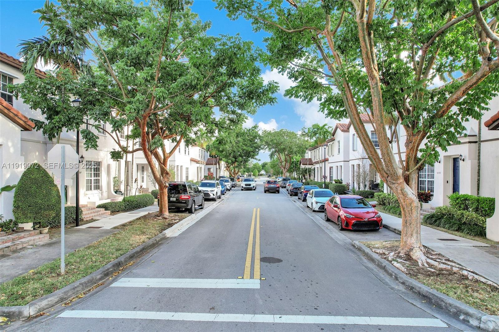 9213 Southwest 170th Avenue Miami, FL 33196 - Photo 9 of 82