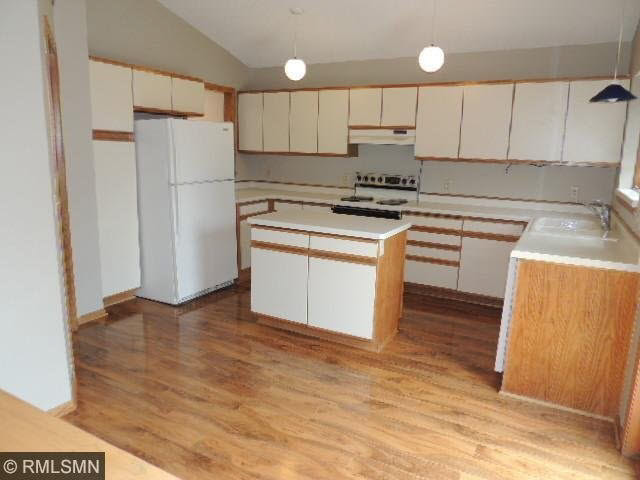 3817 Fairhaven Road Eagan, MN 55123 - Photo 3 of 18 Gallery Image 3