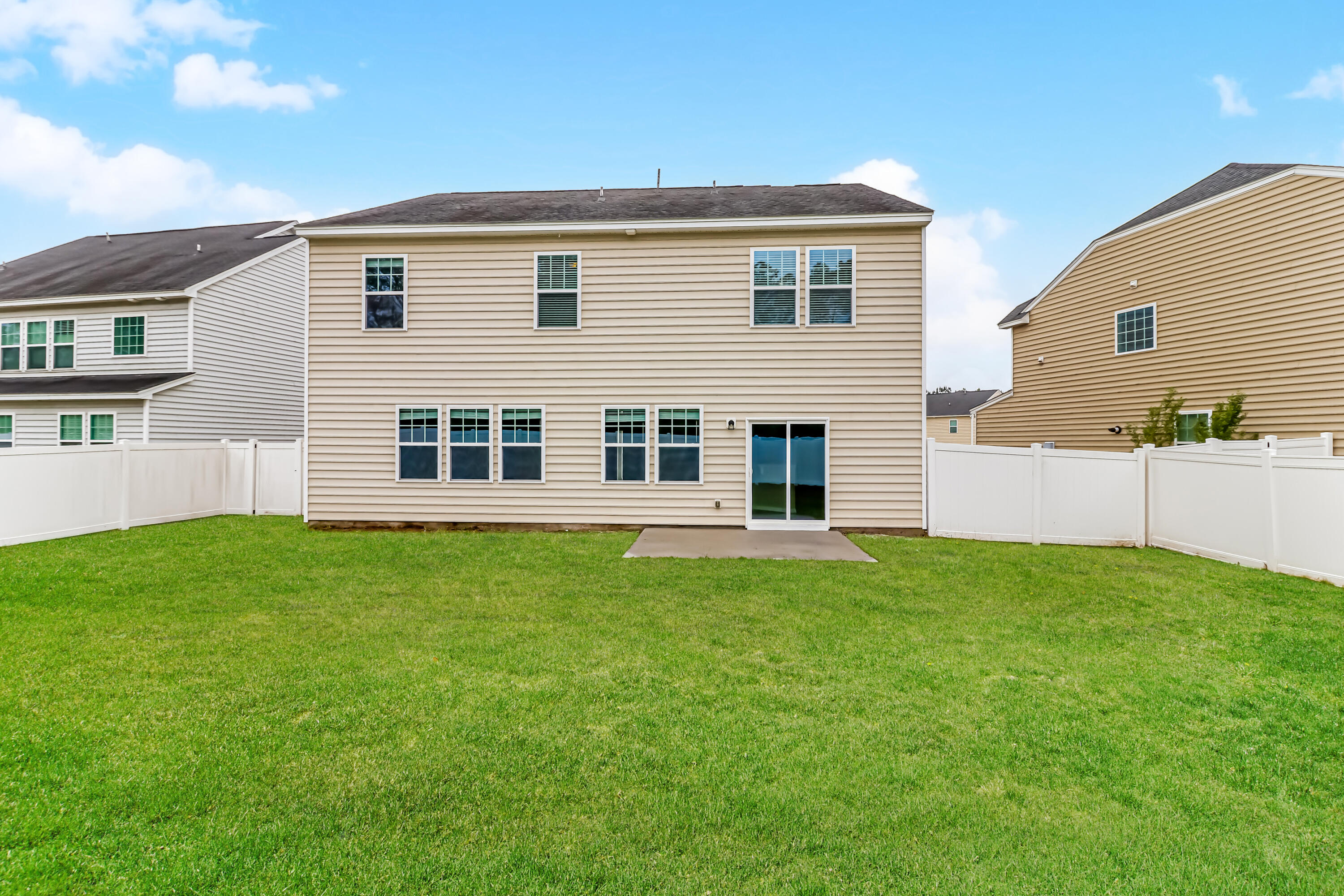 334 Bracken Fern Road Moncks Corner, SC 29461 - Photo 15 of 15 1006466.334 Bracken Fern Road - Rear Vie