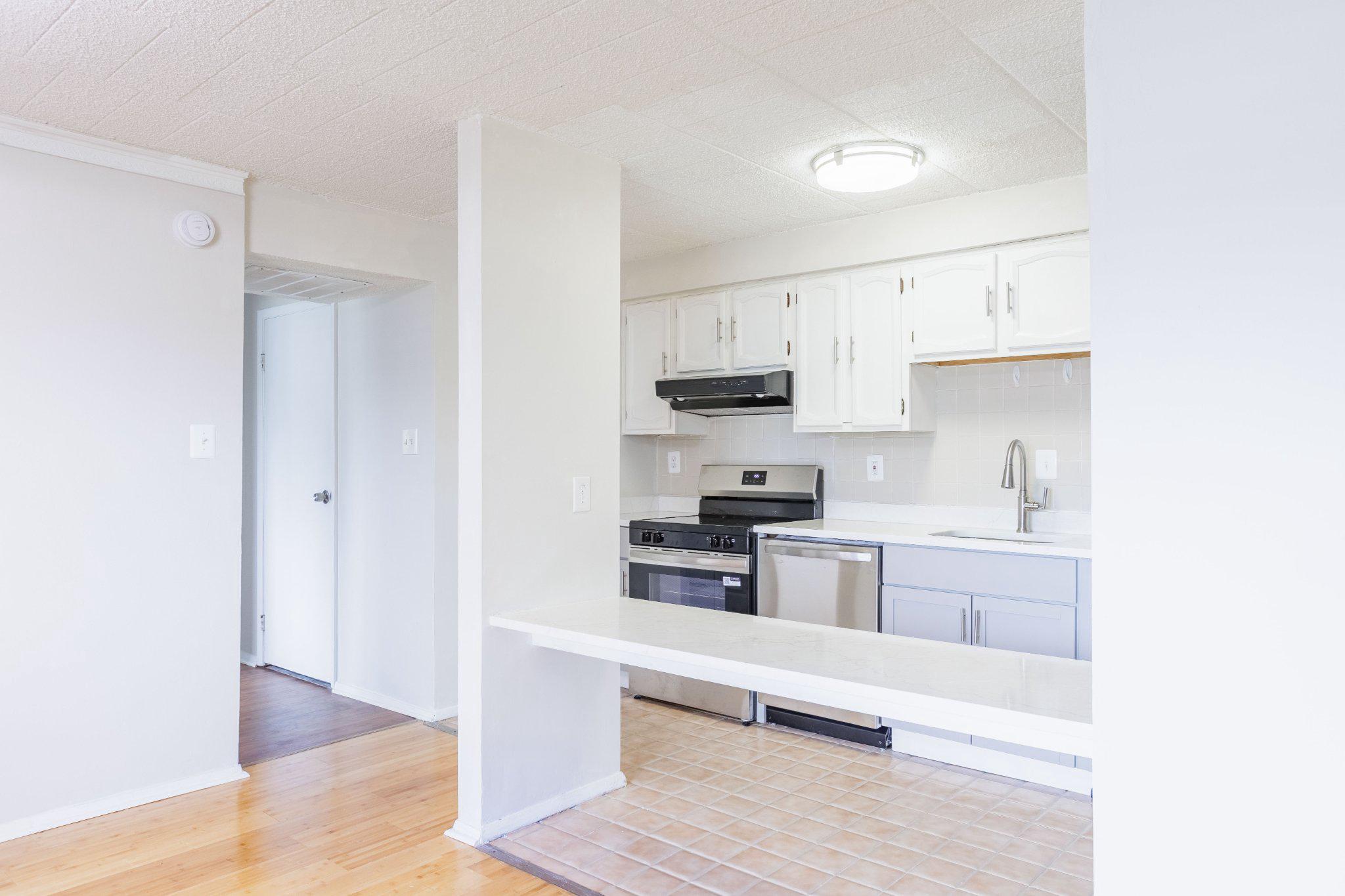999 A Heather Ridge Drive, Unit 2A Frederick, MD 21702 - Photo 7 of 19 Kitchen