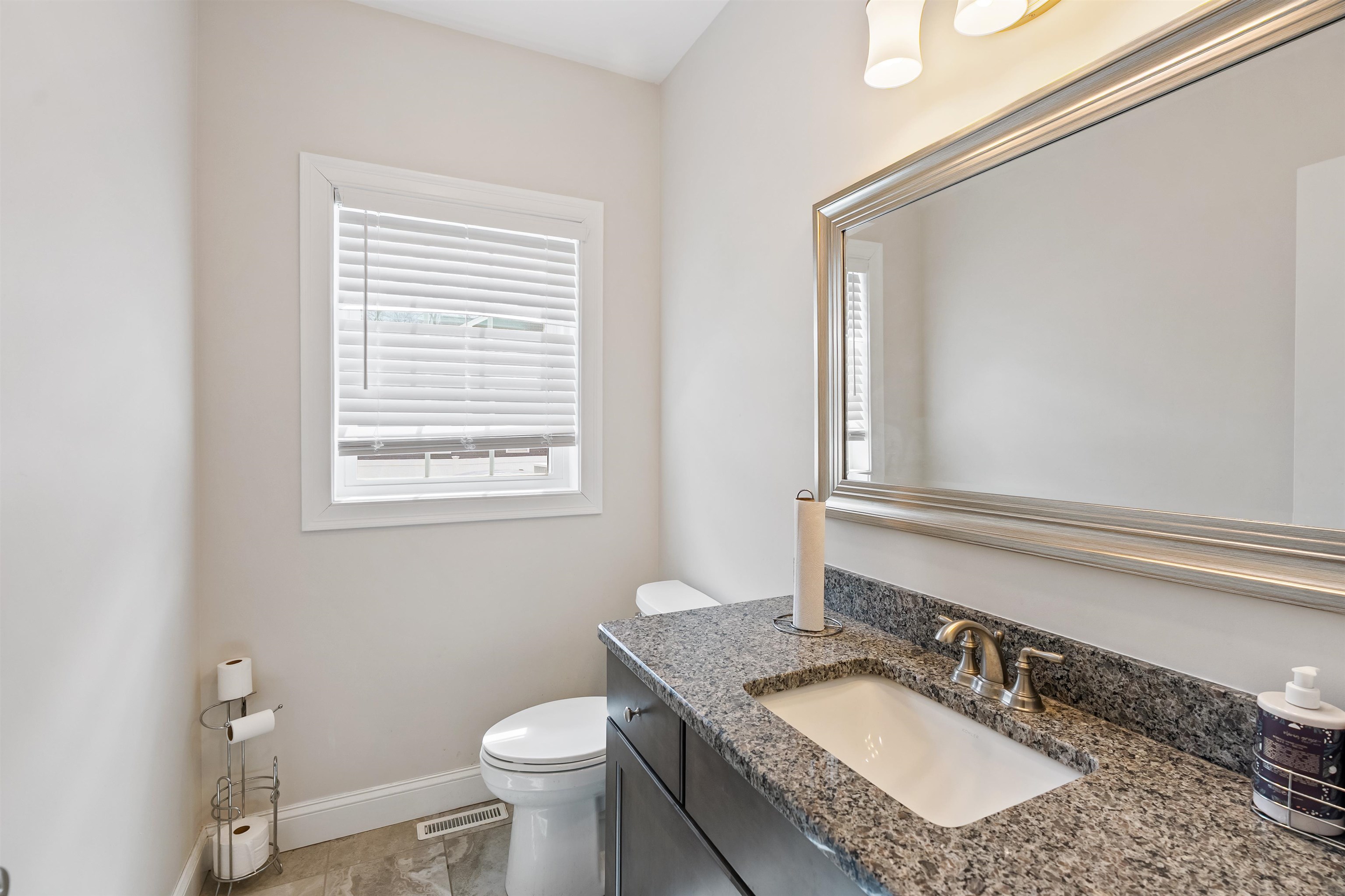 44 Sheffield Street Windham, NH 03087 - Photo 13 of 40