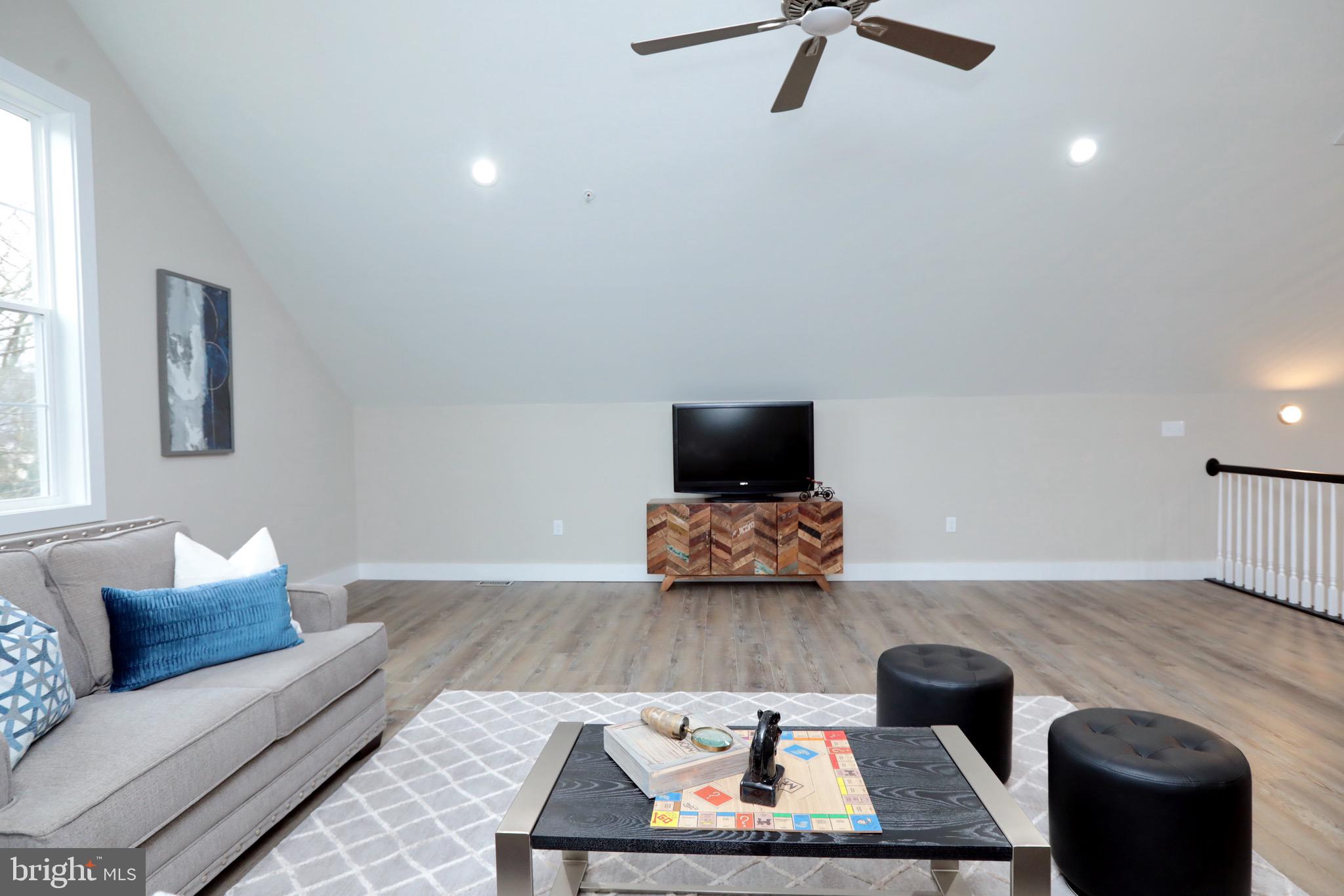 16761 Gridiron Road Cobb Island, MD 20625 - Photo 66 of 93 Upstairs Loft