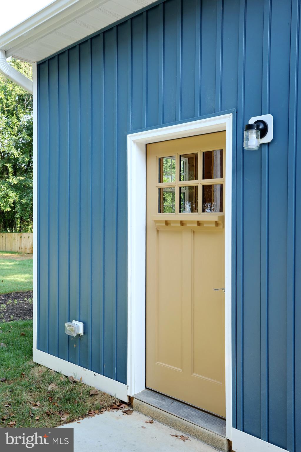 16761 Gridiron Road Cobb Island, MD 20625 - Photo 9 of 93 Side door