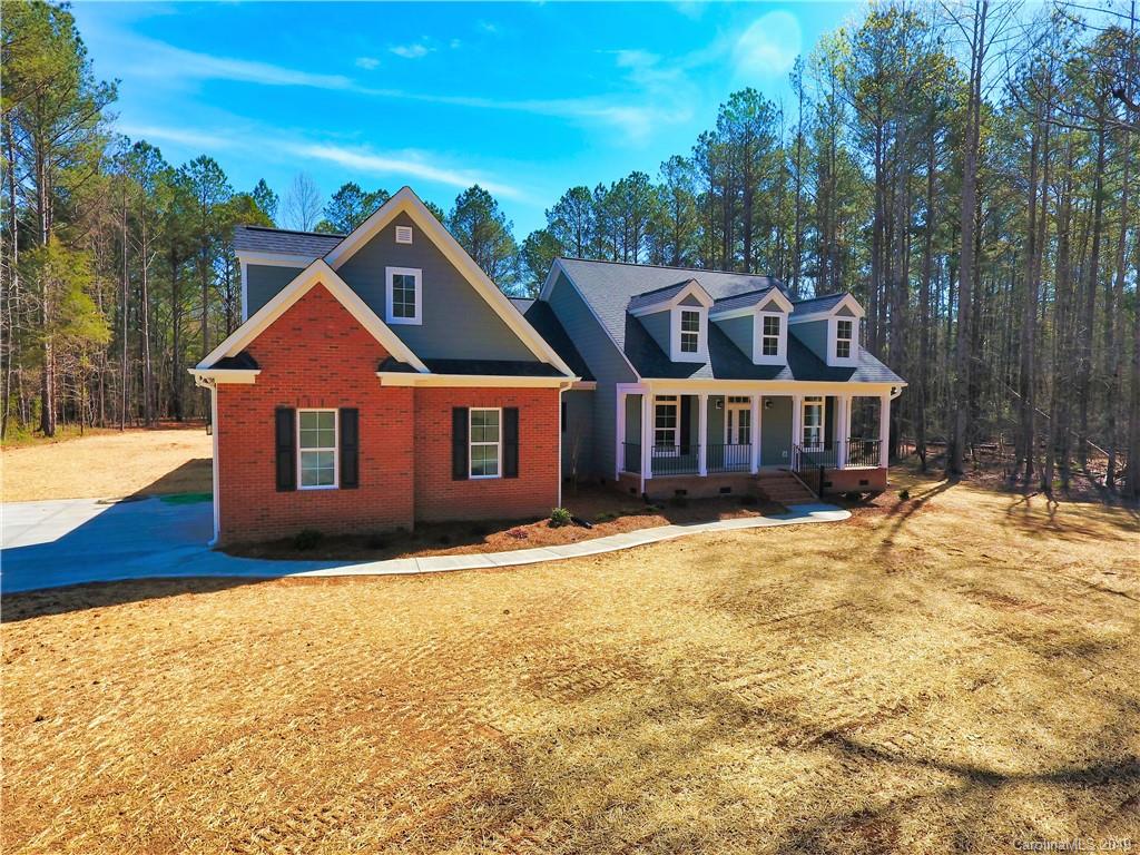 753 Tee York, SC 29745 - Photo 1 of 32 Gallery Image 1