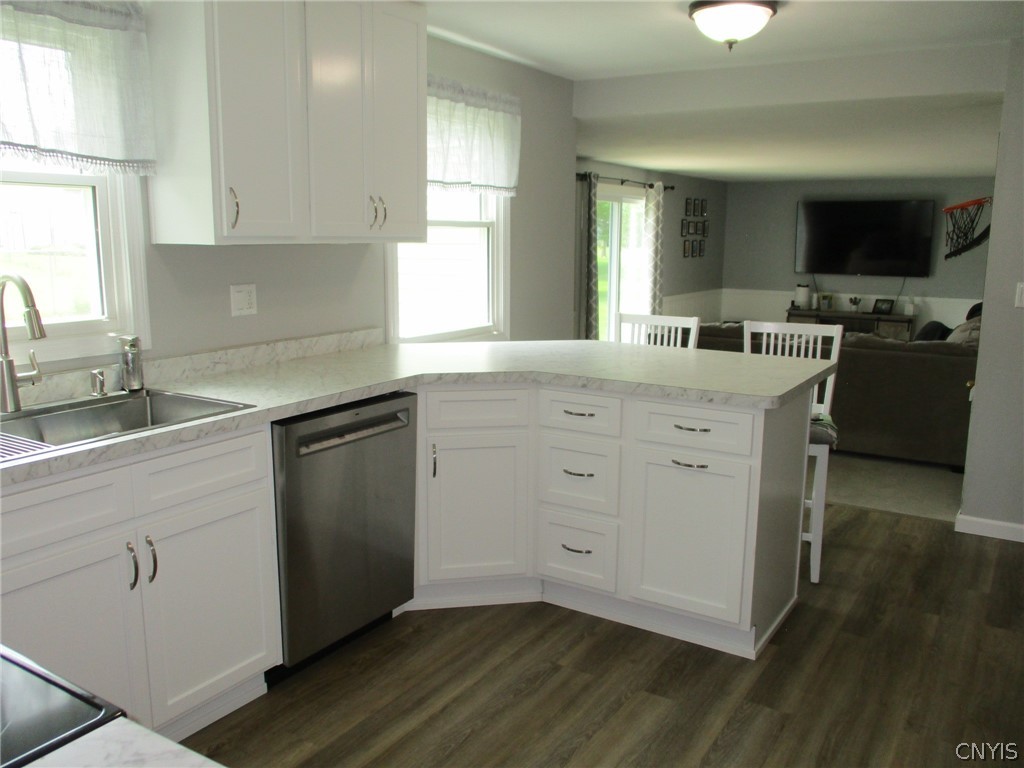 4761 Freestone Road Clay, NY 13090 - Photo 8 of 24