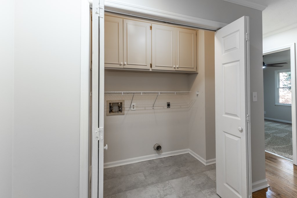 1195 Cloverdale Road Columbus, GA 31904 - Photo 13 of 33