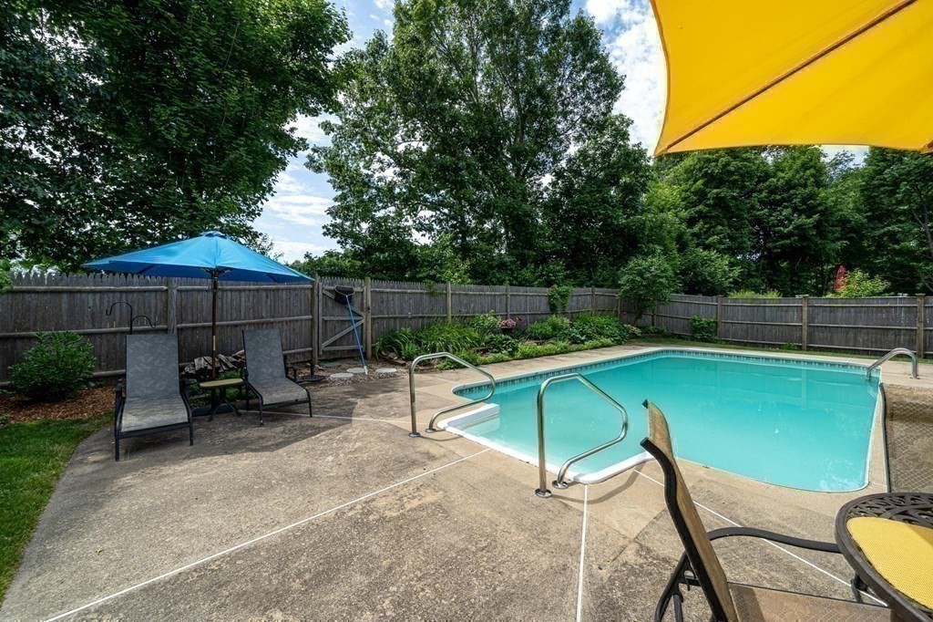 33 Sonning Road Beverly, MA 01915 - Photo 27 of 33