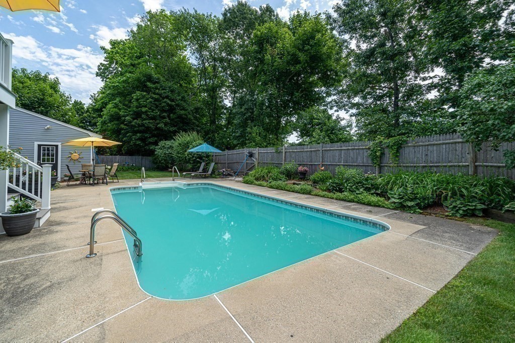 33 Sonning Road Beverly, MA 01915 - Photo 28 of 33