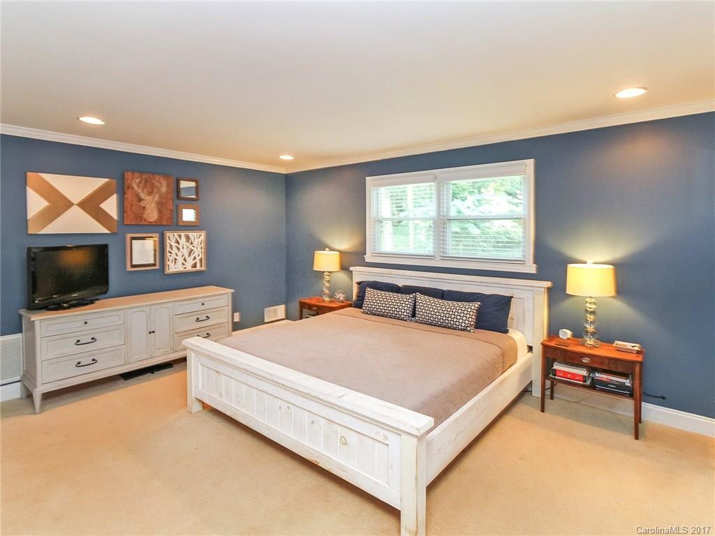 5534 Murrayhill Road Charlotte, NC 28210 - Photo 7 of 24 Gallery Image 7