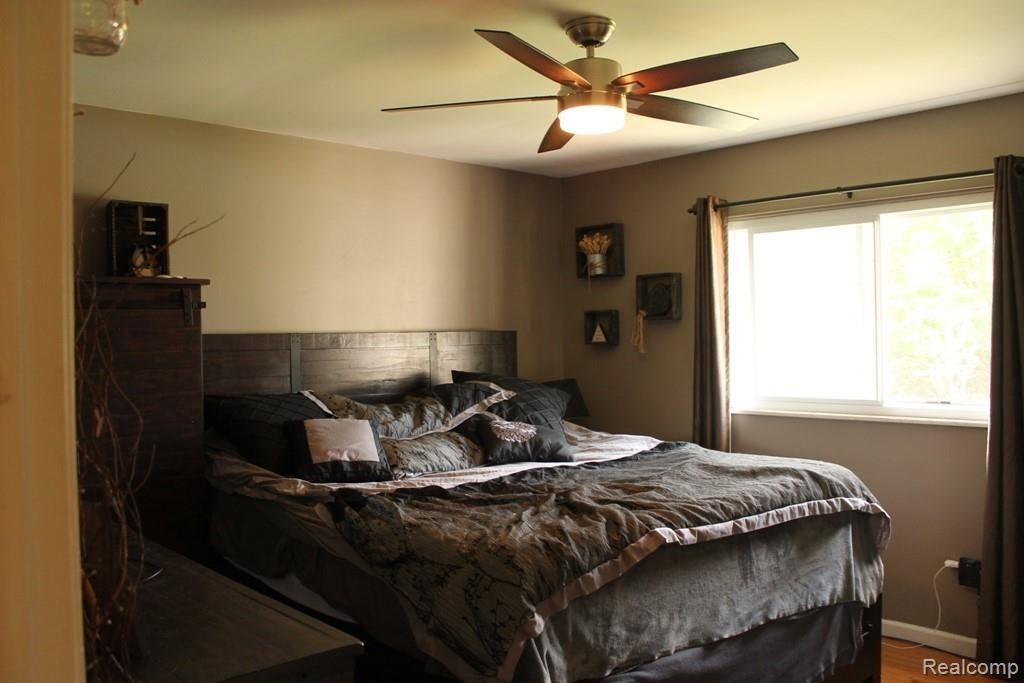 11248 Clyde Road Fenton, MI 48430 - Photo 20 of 26 Clyde 11248 (16).JPG