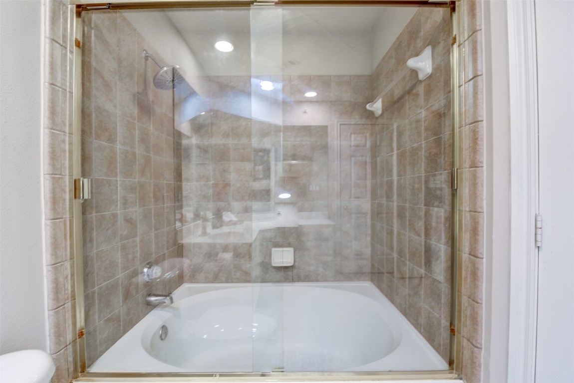 2400 McCue Road, Unit 448 Houston, TX 77056 - Photo 20 of 44