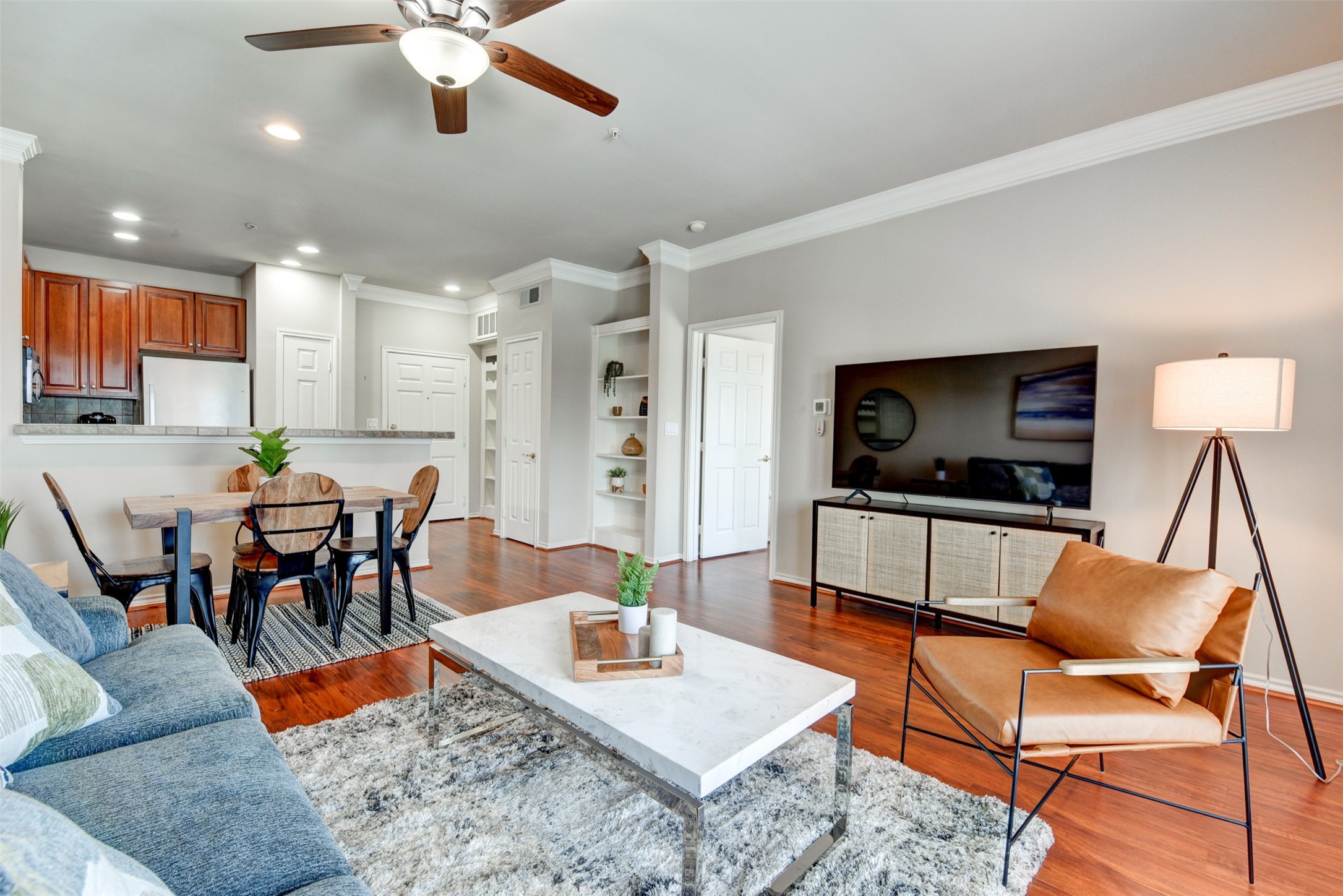 2400 McCue Road, Unit 448 Houston, TX 77056 - Photo 10 of 44