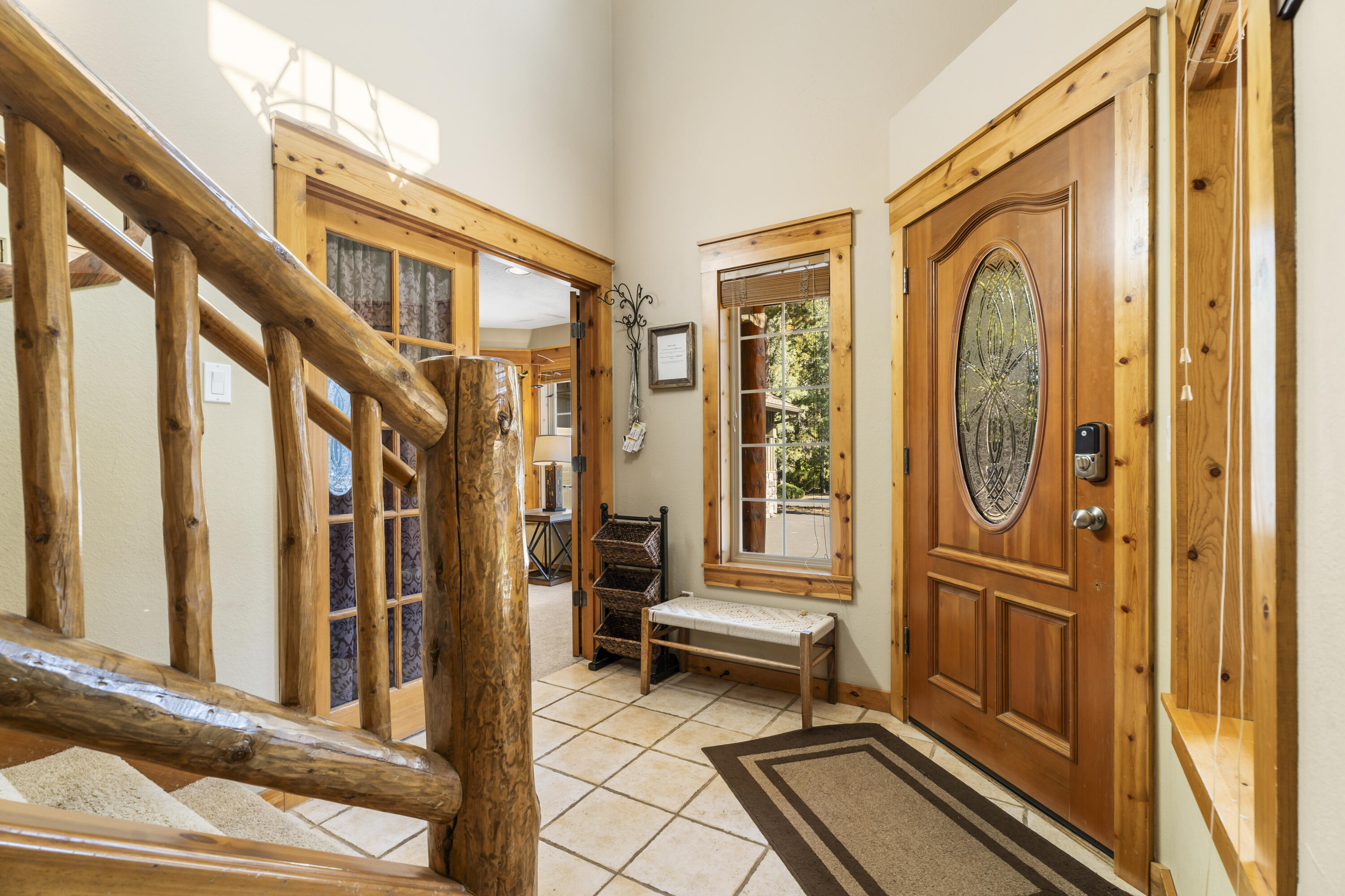 18189 Oregon Loop, Unit 5 Sunriver, OR 97707 - Photo 16 of 41 Entry