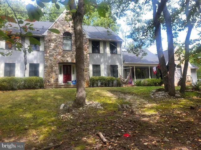 $675,000 | 13 Running Water Court, Medford, NJ 08055