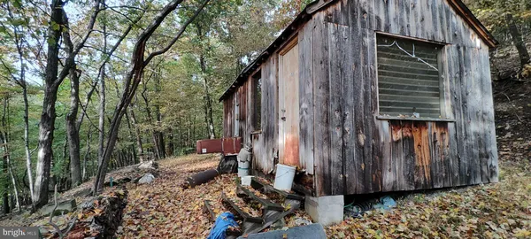 $139,900 | 22000 Horse Valley Road, Doylesburg, PA 17219