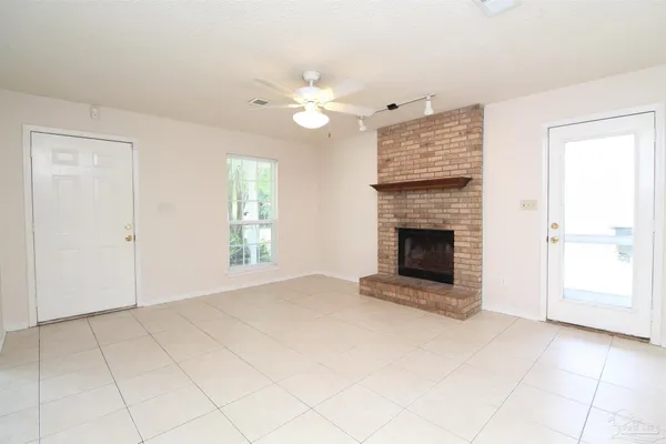 $1,550 | 6528 Hunter Street, Milton, FL 32570