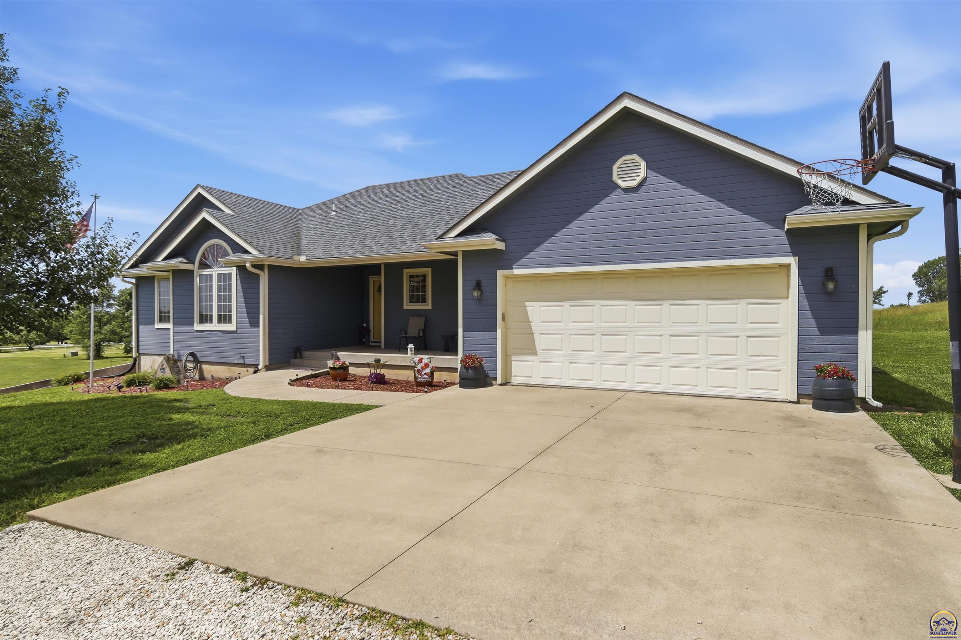 5045 Northwest Rochester Road Topeka, KS 66618 - Photo 1 of 31