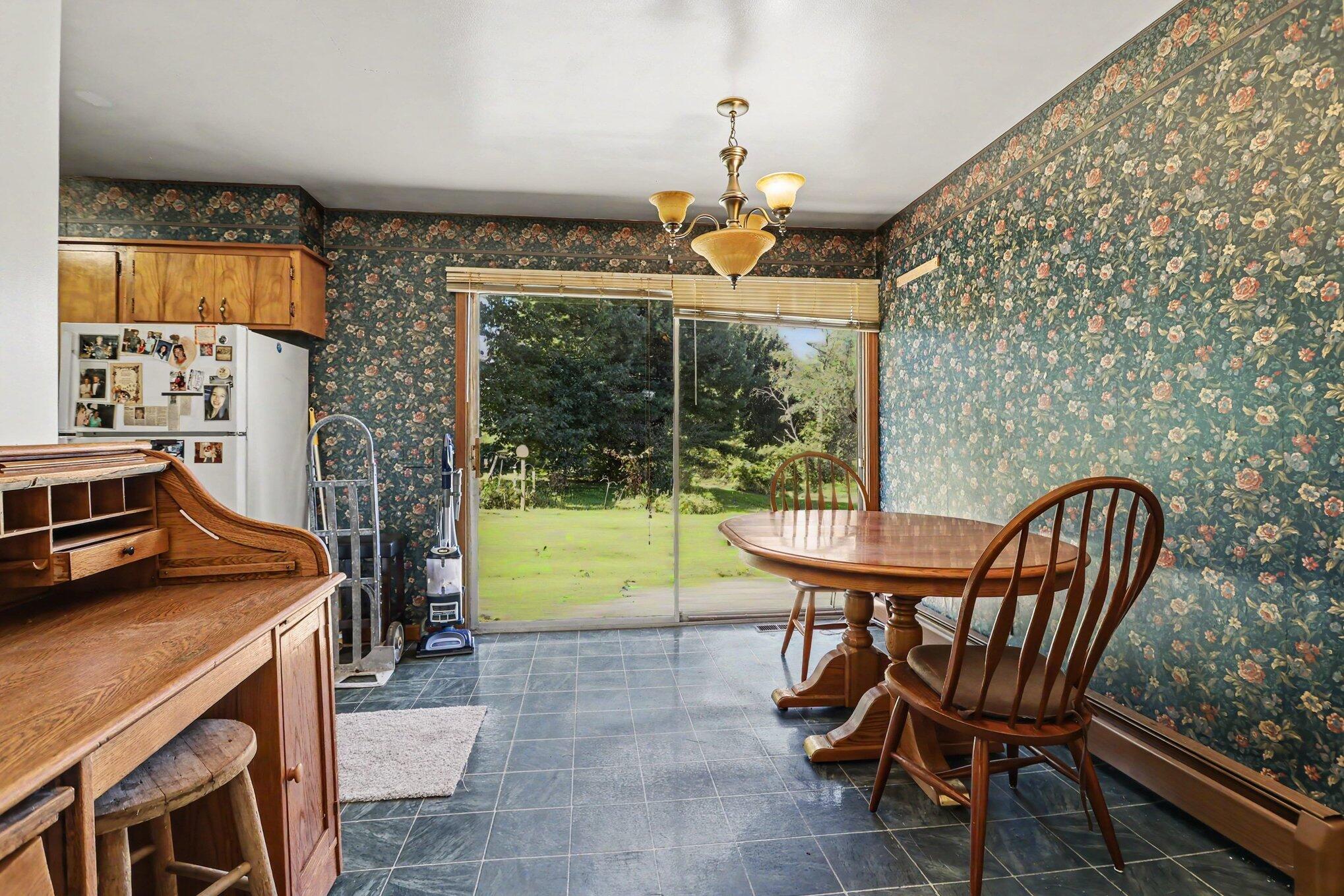 1664 Thomson Road Niles, MI 49120 - Photo 10 of 37 005_file_9458