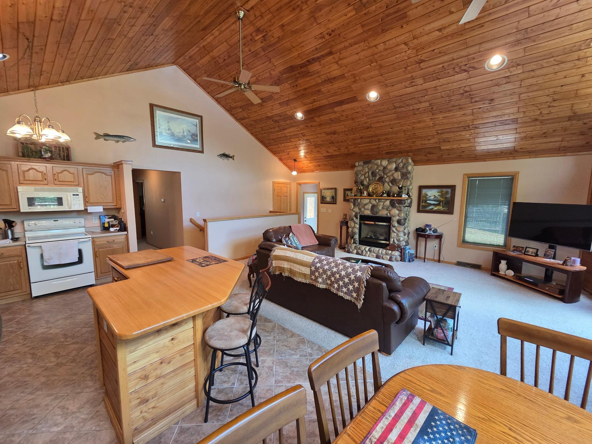 W8656 Silver Birch Road Tomahawk, WI 54487 - Photo 9 of 54 Gallery Image 9