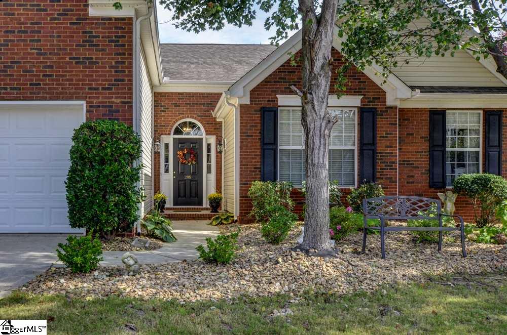 209 Branchester Court Greenville, SC 29607 - Photo 28 of 32 Gallery Image 28