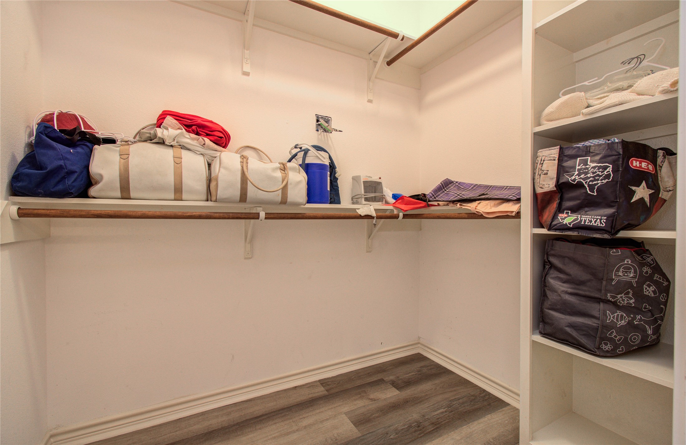 10822 Sail View Street Montgomery, TX 77356 - Photo 28 of 29 a utility room with dryer and washer
