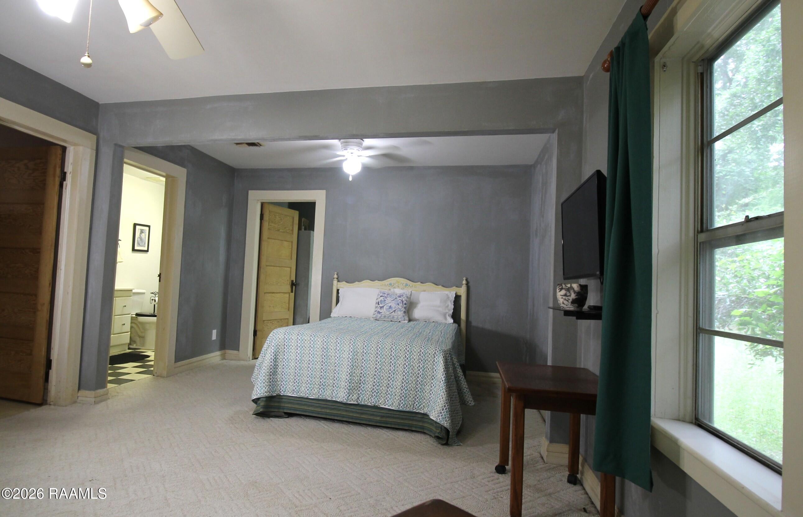 320 Frozard Road Arnaudville, LA 70512 - Photo 15 of 33 back bedroom