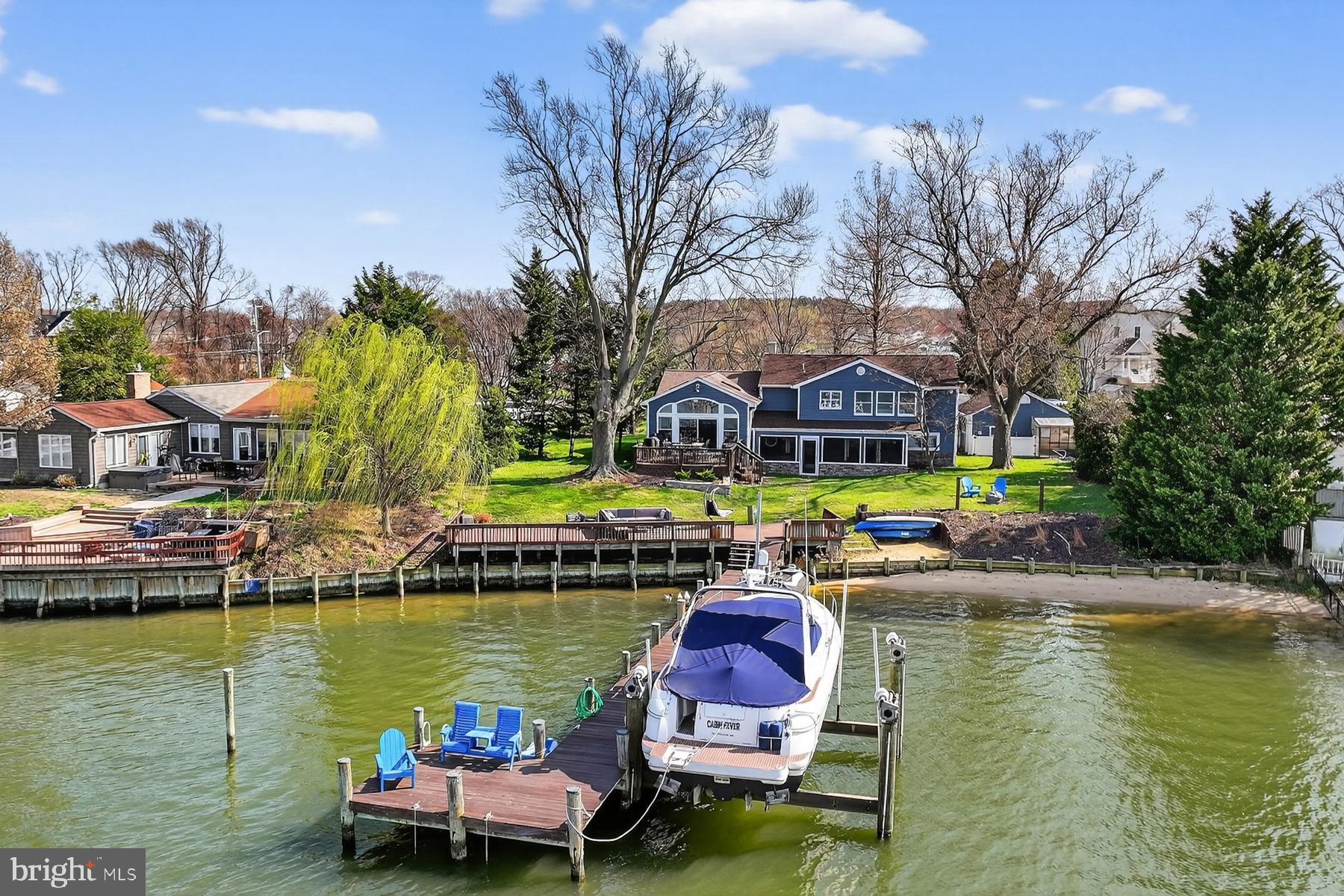 Waterfront oasis with deep water pier and beach