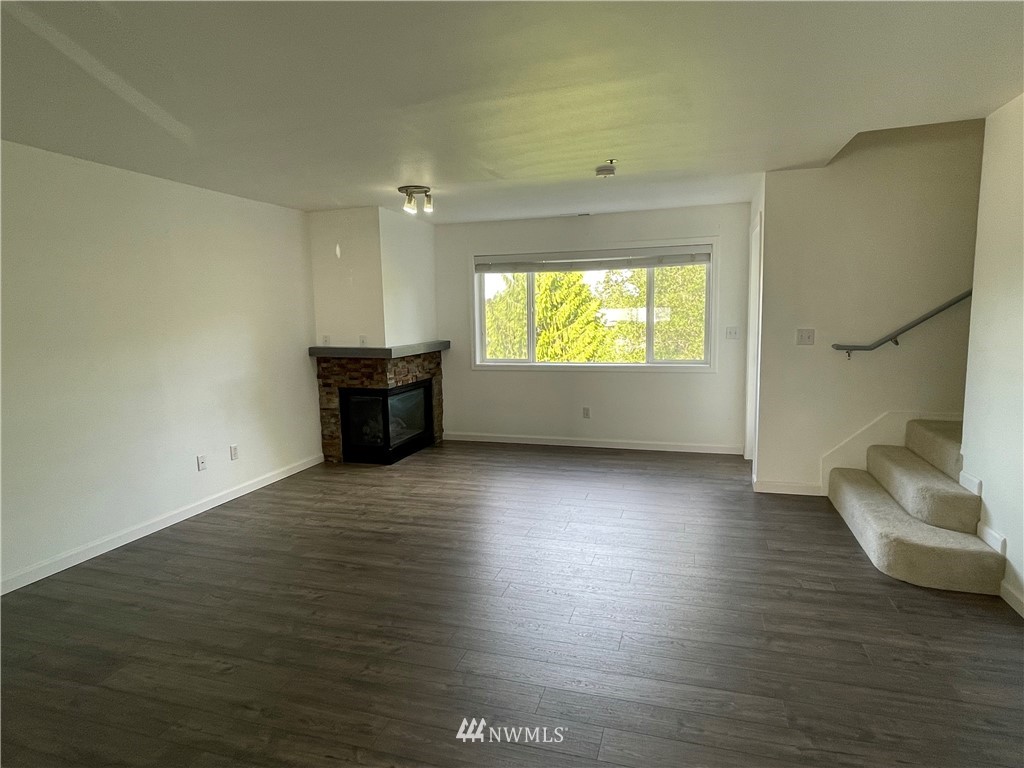 7405 Beverly Lane, Unit 202 Everett, WA 98203 - Photo 6 of 18