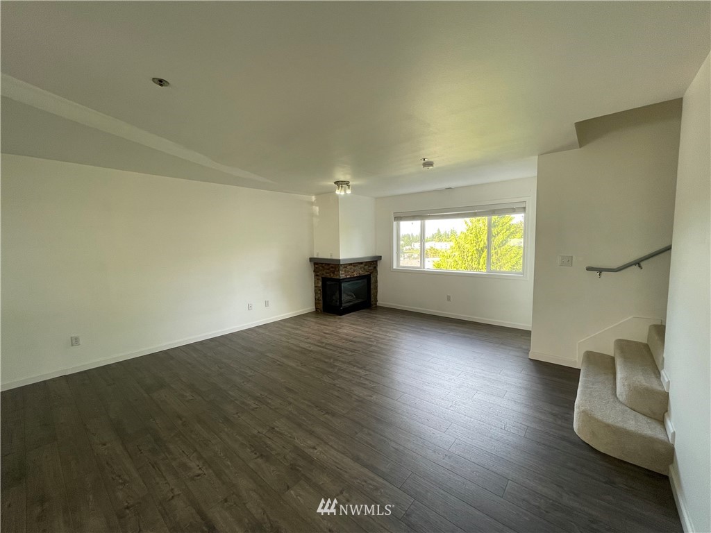 7405 Beverly Lane, Unit 202 Everett, WA 98203 - Photo 7 of 18