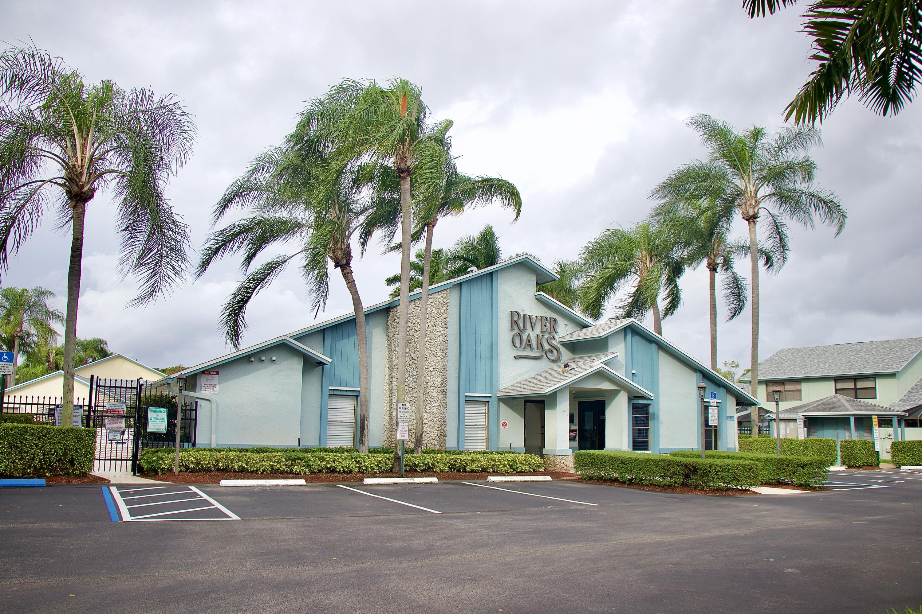 9109 Southwest 21st Street, Unit E Boca Raton, FL 33428 - Photo 27 of 30 43E1B92E-35E3-4B8F-8F27-BD4A2CBBAA0E