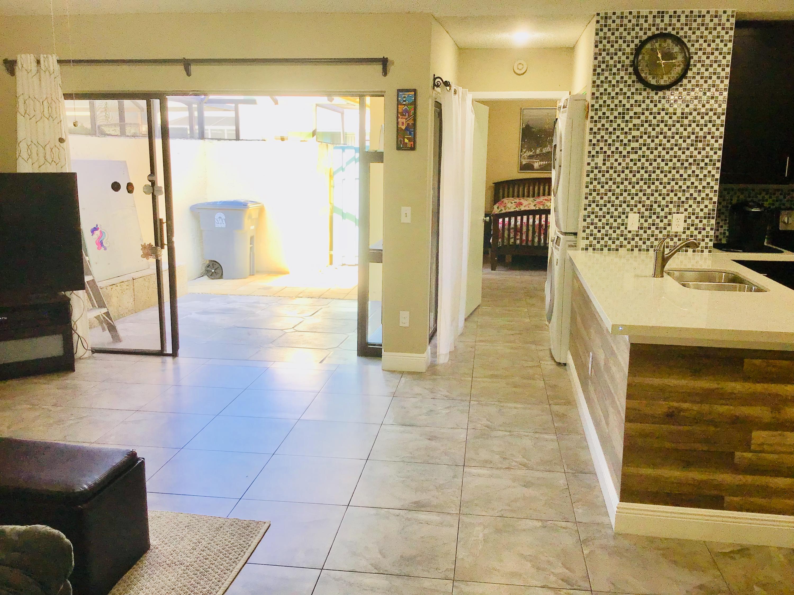 9109 Southwest 21st Street, Unit E Boca Raton, FL 33428 - Photo 9 of 30 9DFCAC03-08CE-4B77-AEF6-658E708B1E3B