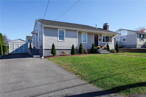 $509,000 | 8 Summit Avenue, Johnston, RI 02919