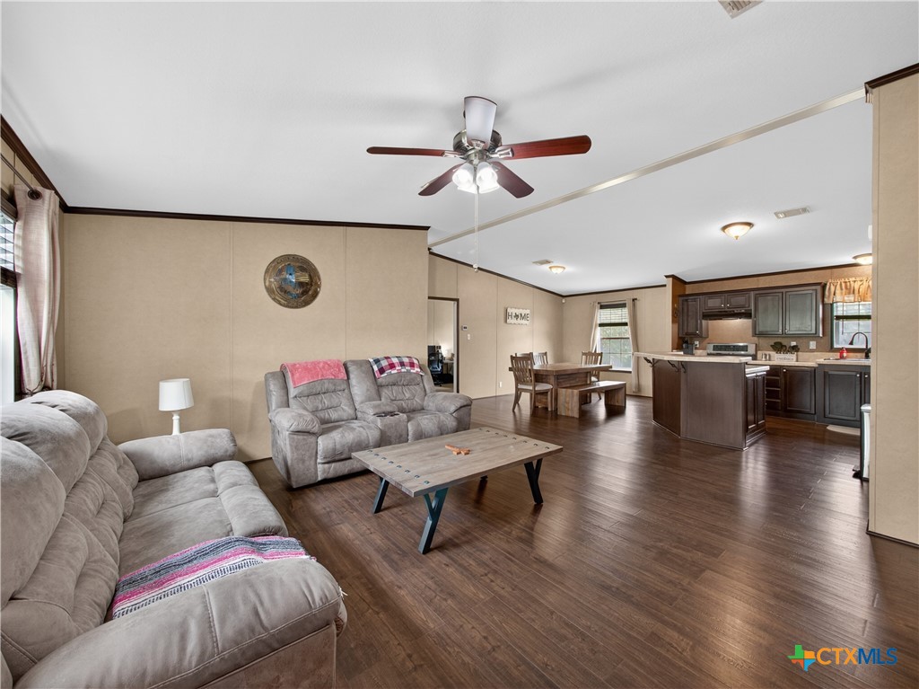 149 High Ridge Meadows Drive Gonzales, TX 78629 - Photo 5 of 36