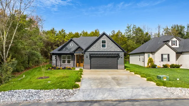 $660,000 | 108 Tsuhdatsi Way, Loudon, TN 37774
