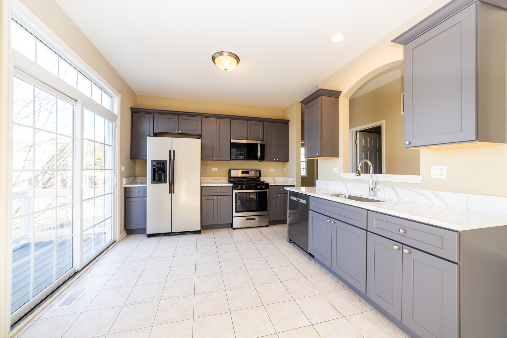 4325 Timber Ridge Court Joliet, IL 60431 - Photo 6 of 16