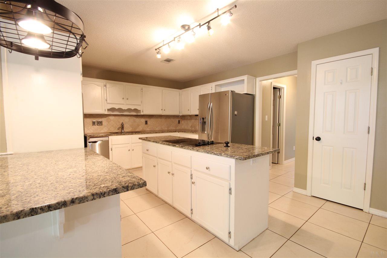 8862 Burning Tree Road Pensacola, FL 32514 - Photo 11 of 37