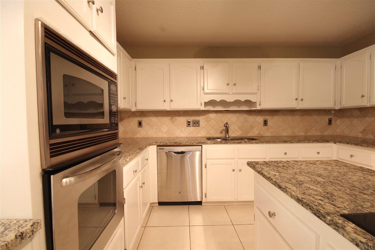 8862 Burning Tree Road Pensacola, FL 32514 - Photo 14 of 37