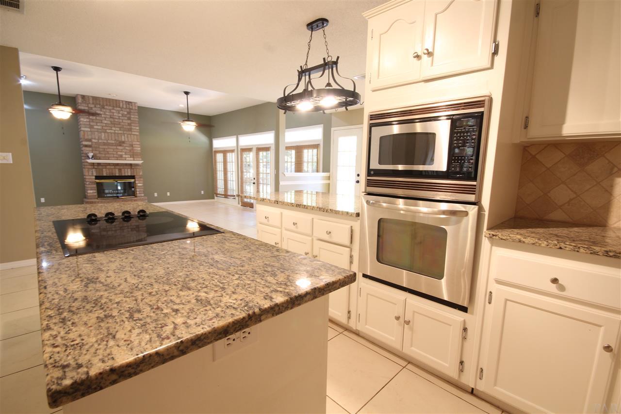 8862 Burning Tree Road Pensacola, FL 32514 - Photo 18 of 37