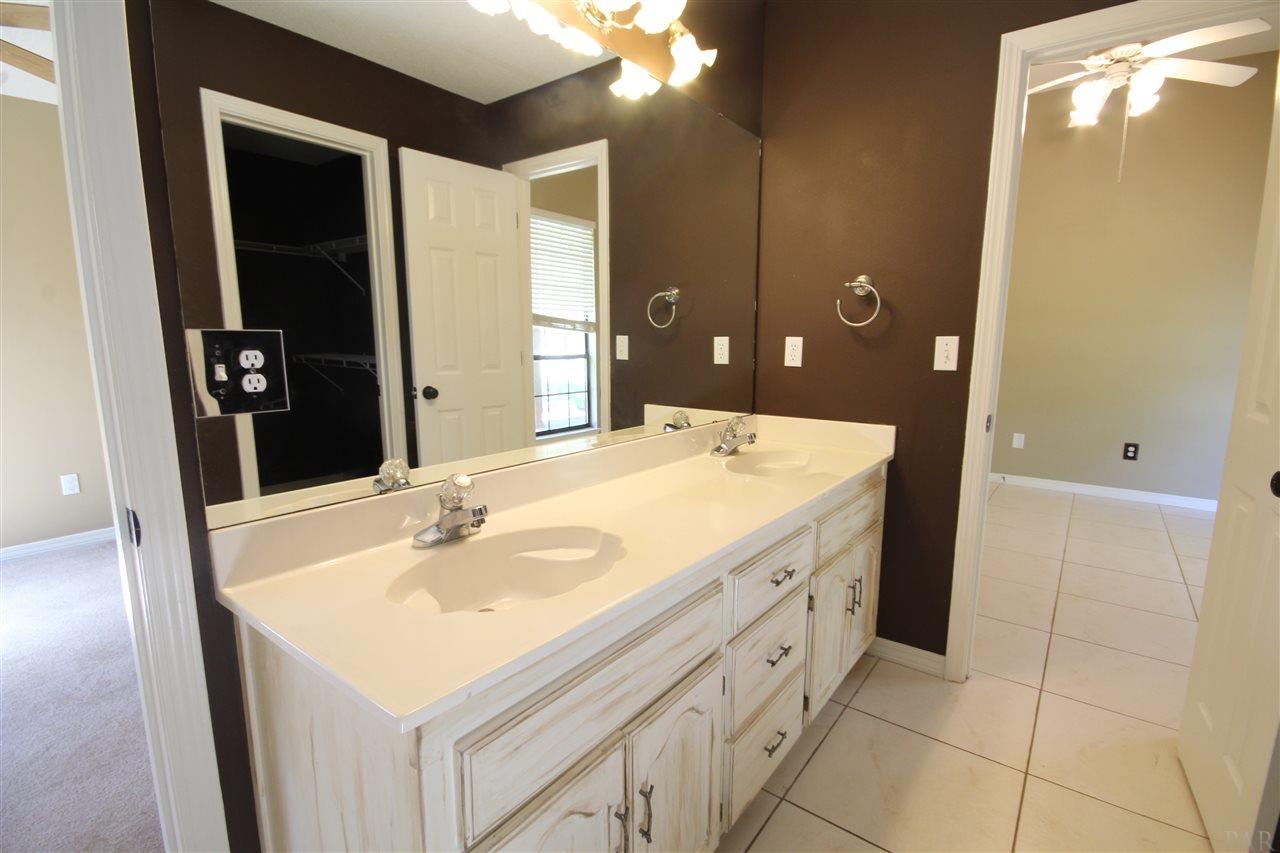 8862 Burning Tree Road Pensacola, FL 32514 - Photo 29 of 37