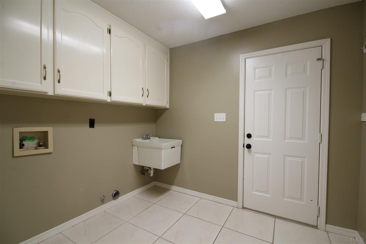 8862 Burning Tree Road Pensacola, FL 32514 - Photo 32 of 37