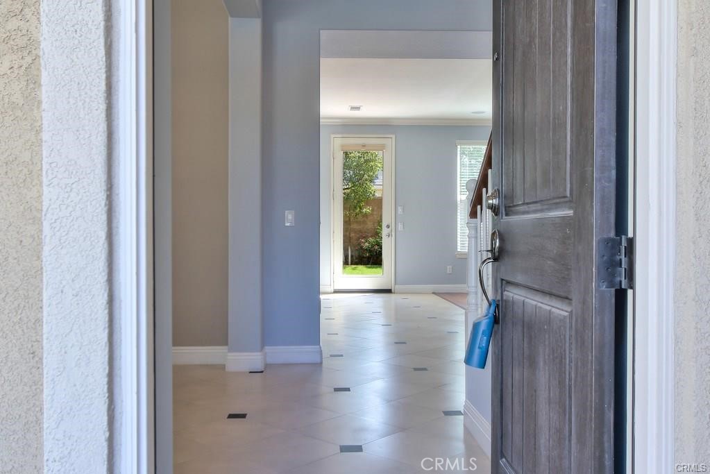 11516 Venezia Way Porter Ranch, CA 91326 - Photo 8 of 35 a view of entryway with livingroom