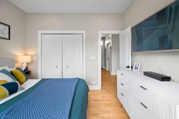 $2,400 | 5138 North Winchester Avenue, Unit 3, Chicago, IL 60640